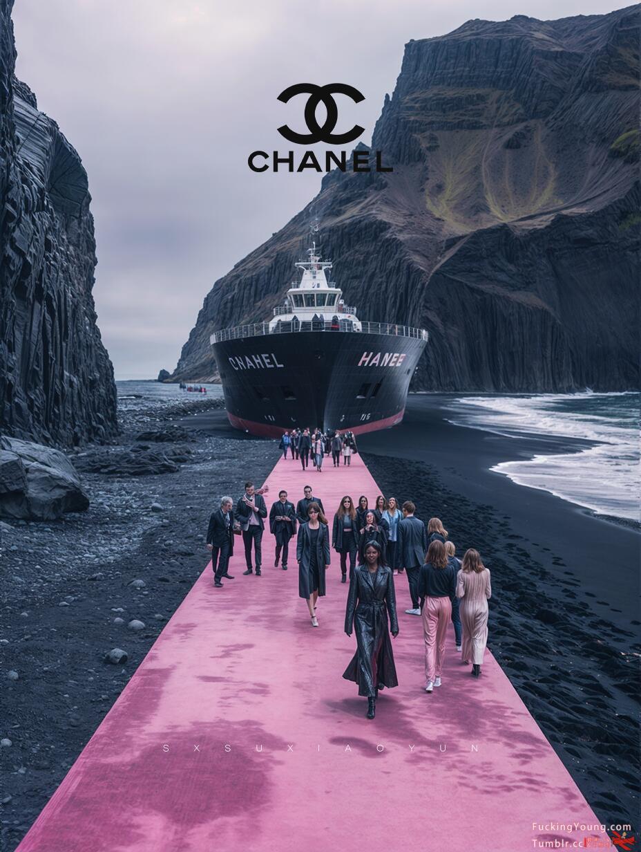 香奈儿“La Pausa号”的邮轮：black pink in your area！