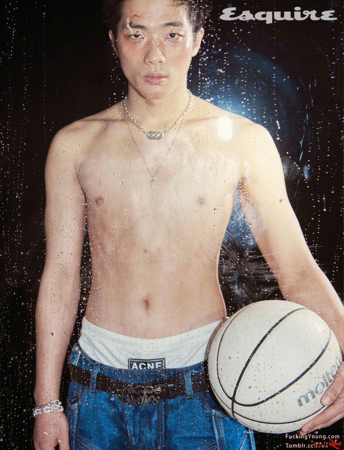 Esquire Korea June 2024 夏日珠宝男孩