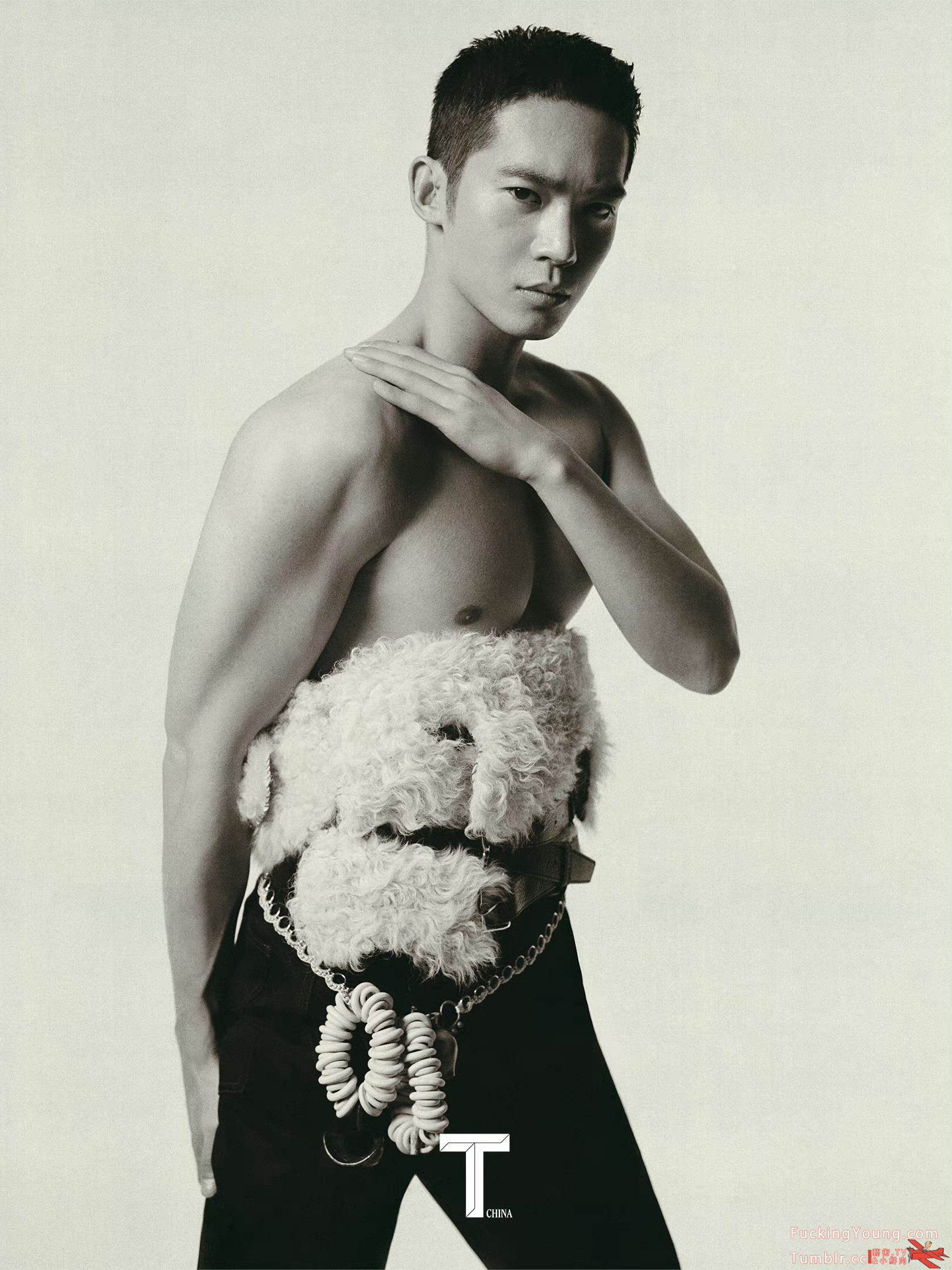 于适 X T Magazine中文版七月刊钻石冠冕亮相！