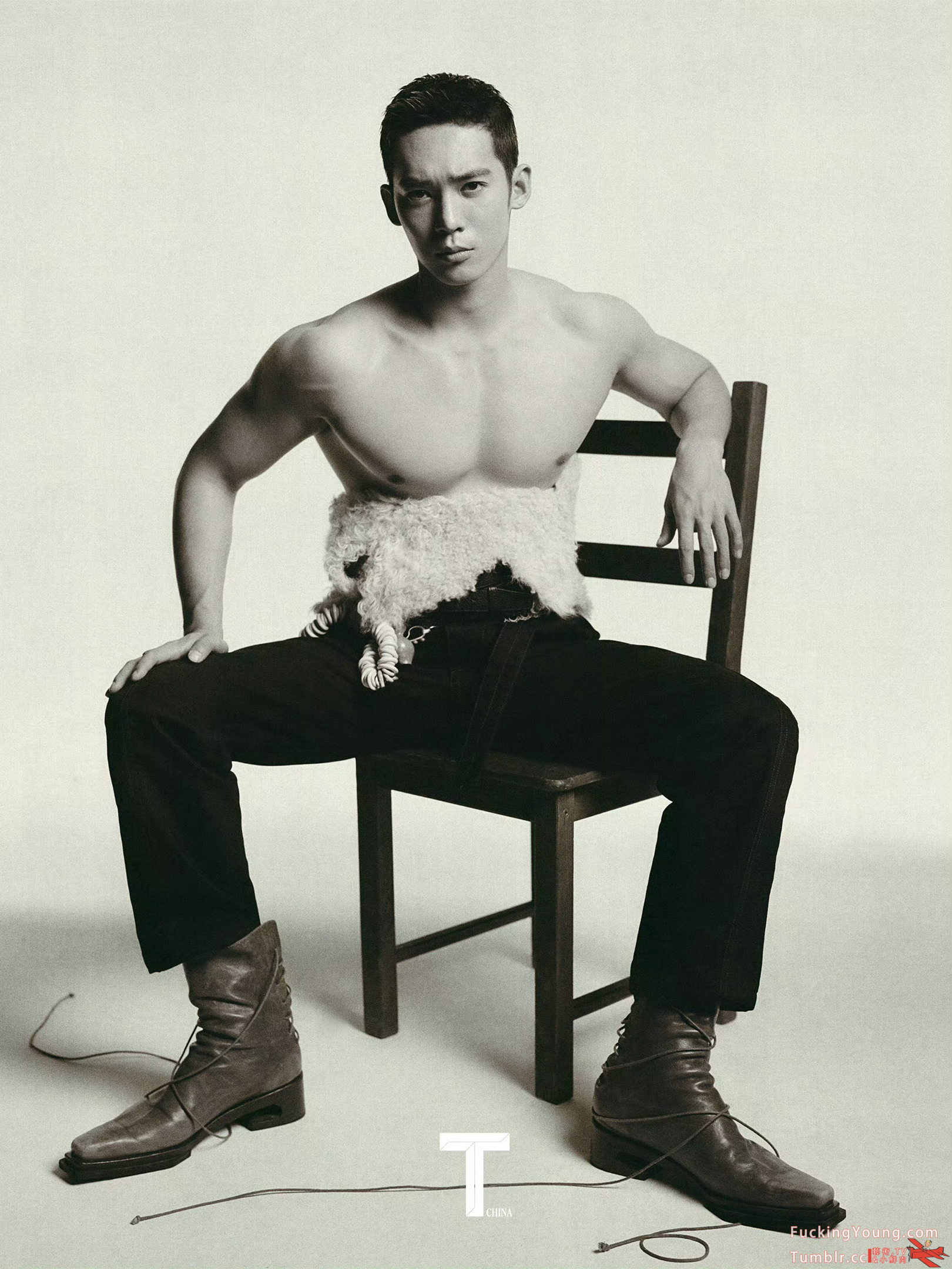 于适 X T Magazine中文版七月刊钻石冠冕亮相！