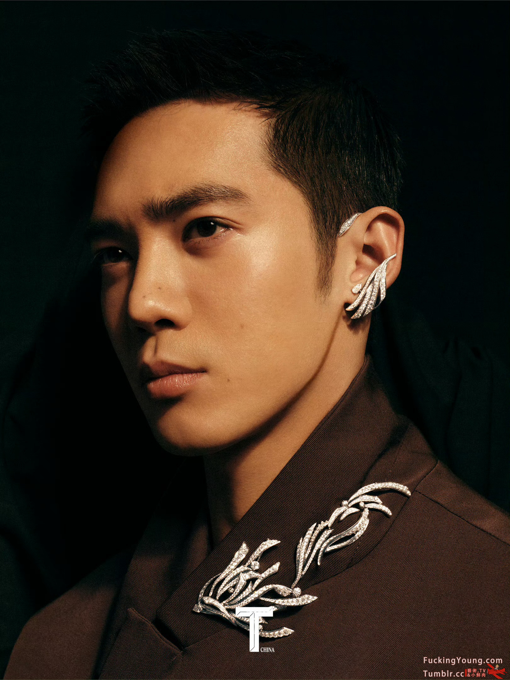 于适 X T Magazine中文版七月刊钻石冠冕亮相！