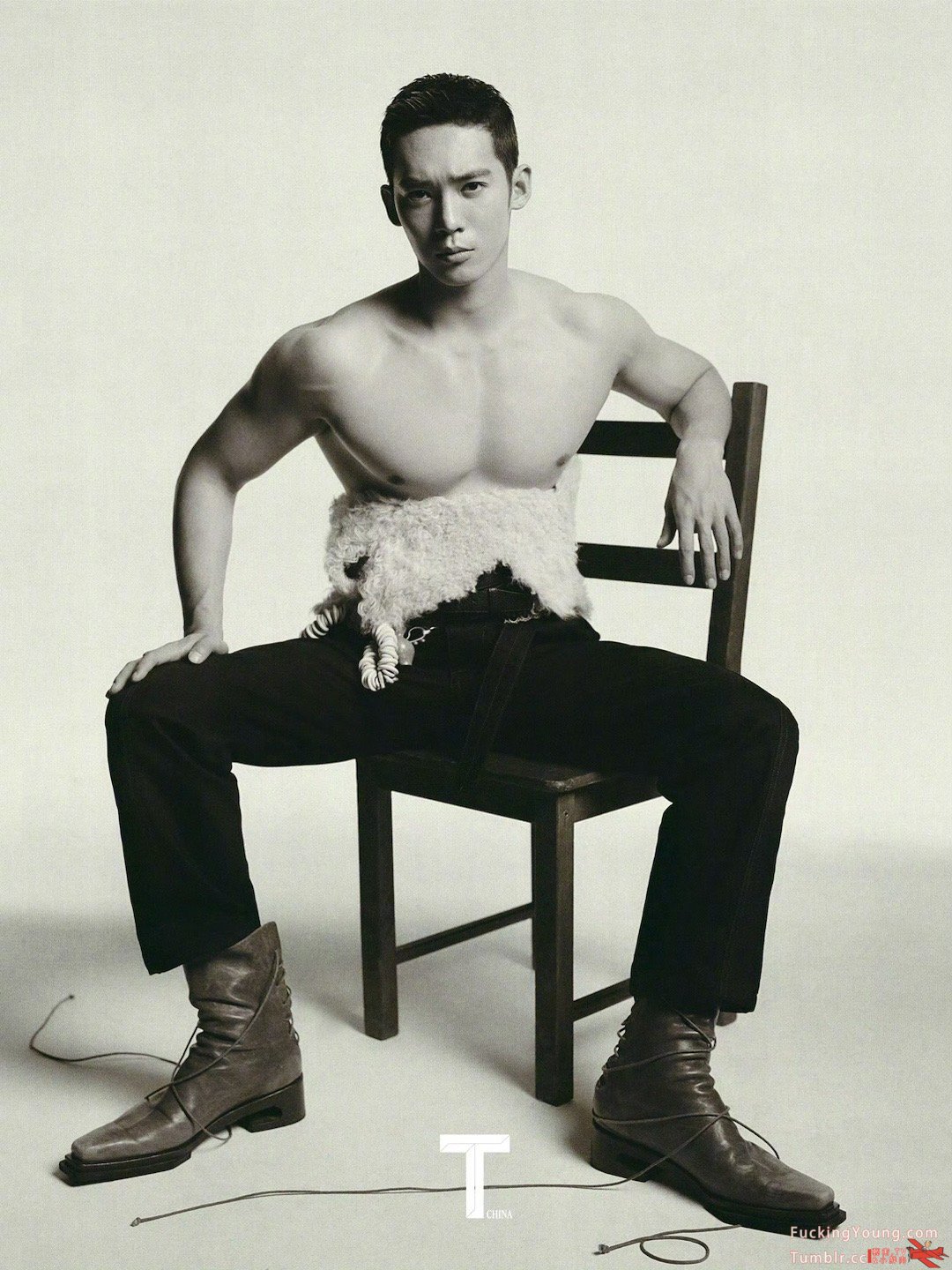 于适 X T Magazine中文版七月刊钻石冠冕亮相！