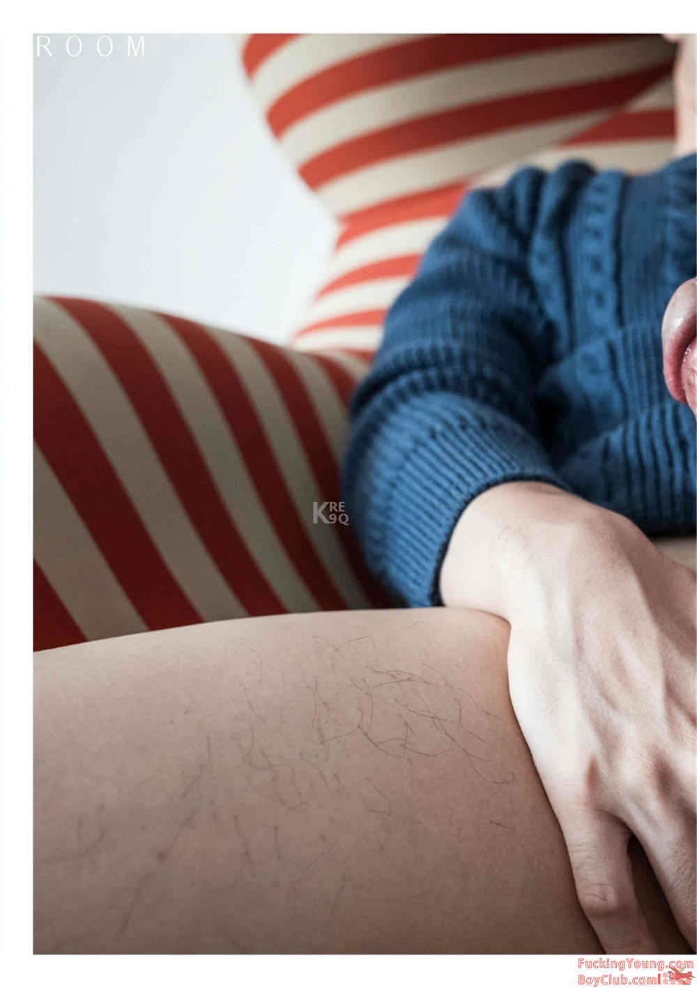 你的超诱胡茬男友已上线！表情丰富，气场强大，身材完美！