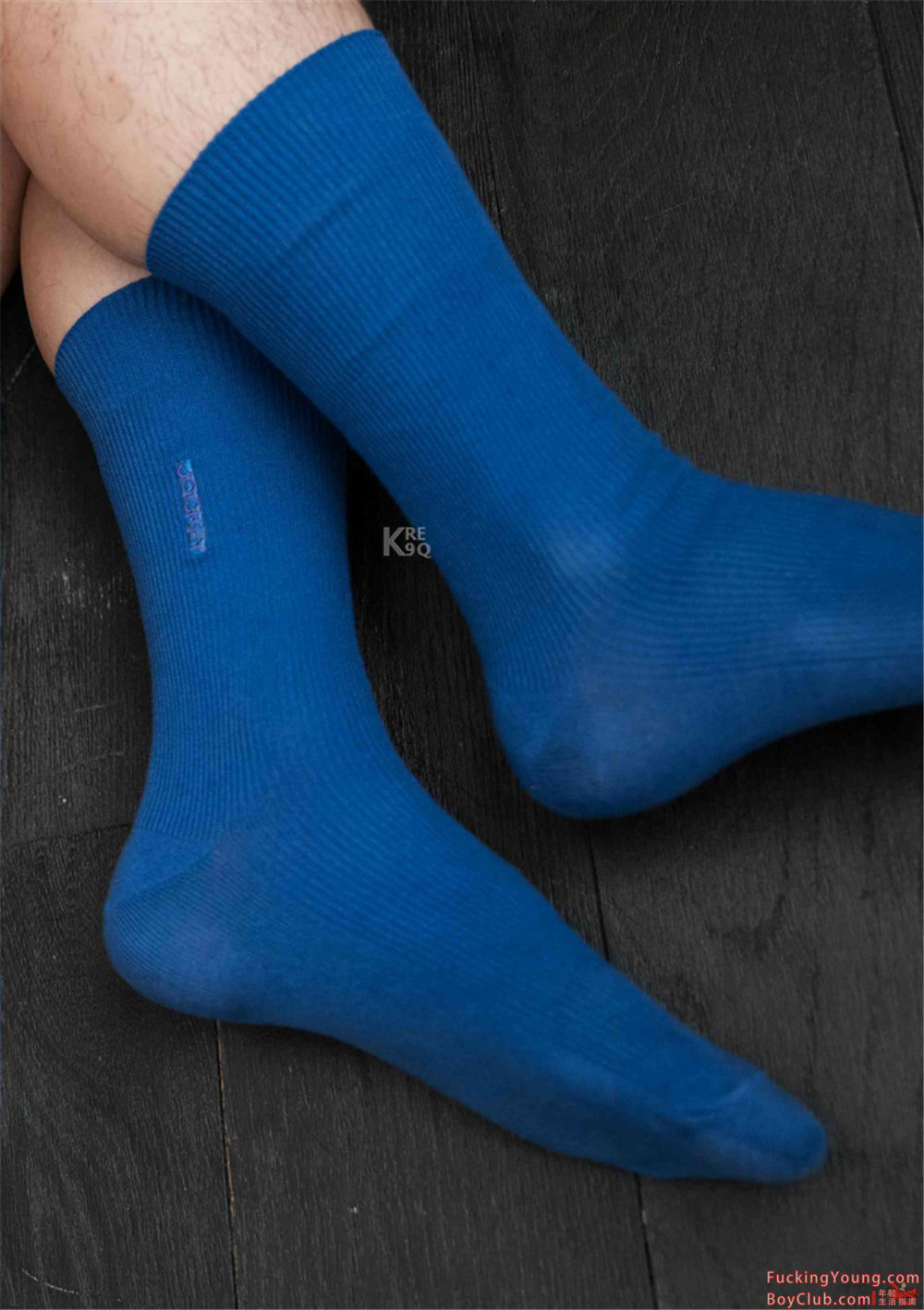 你的超诱胡茬男友已上线！表情丰富，气场强大，身材完美！