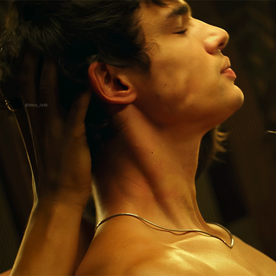 Hot as hell ! 超帅超性感演员Nuno Gallego 性感集册写真来啦!