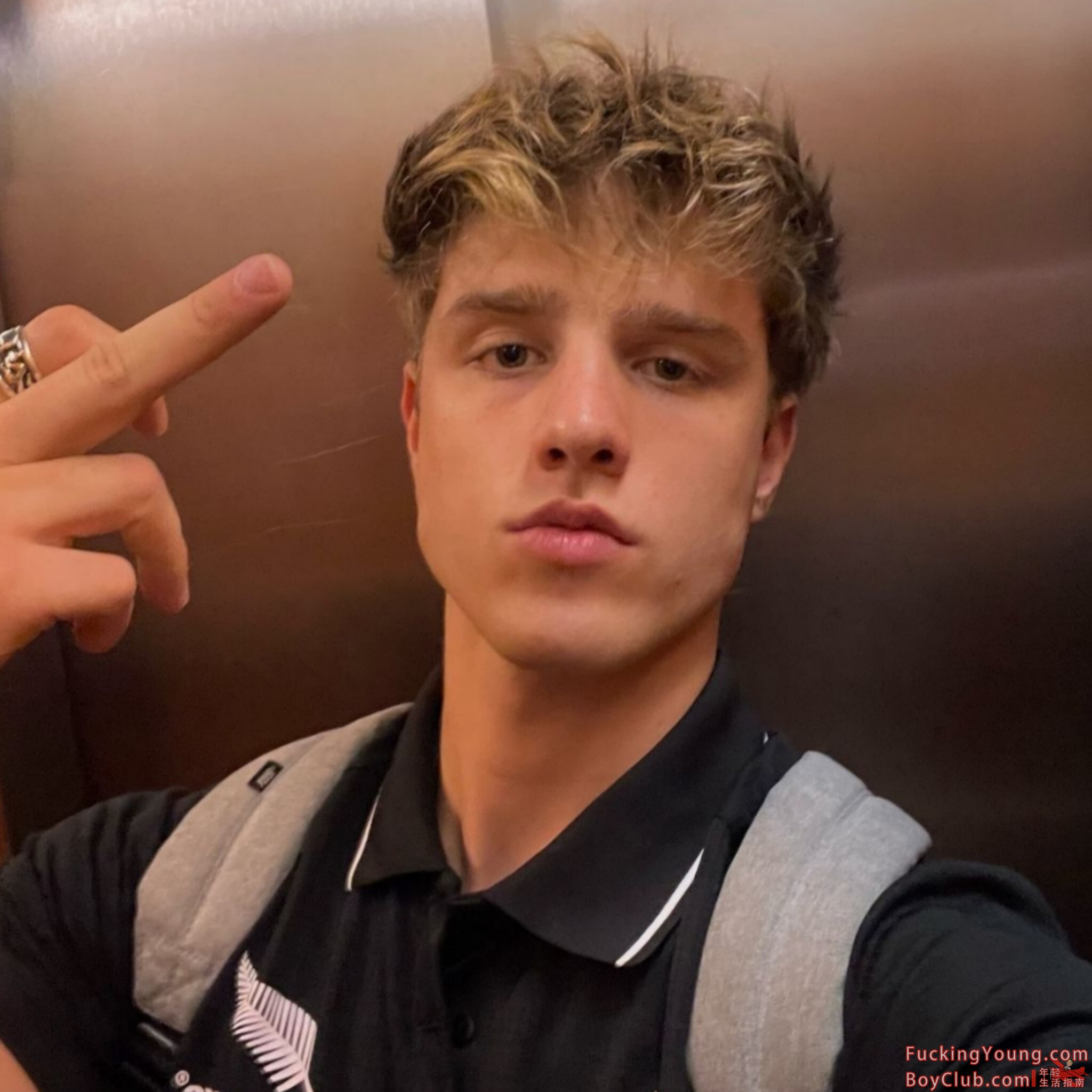 Hot as hell ! 超帅超性感演员Nuno Gallego 性感集册写真来啦!