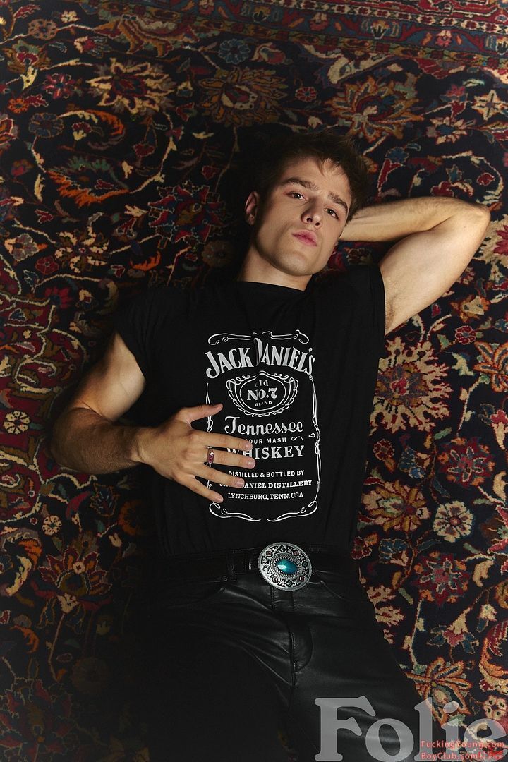 Hot as hell ! 超帅超性感演员Nuno Gallego 性感集册写真来啦!