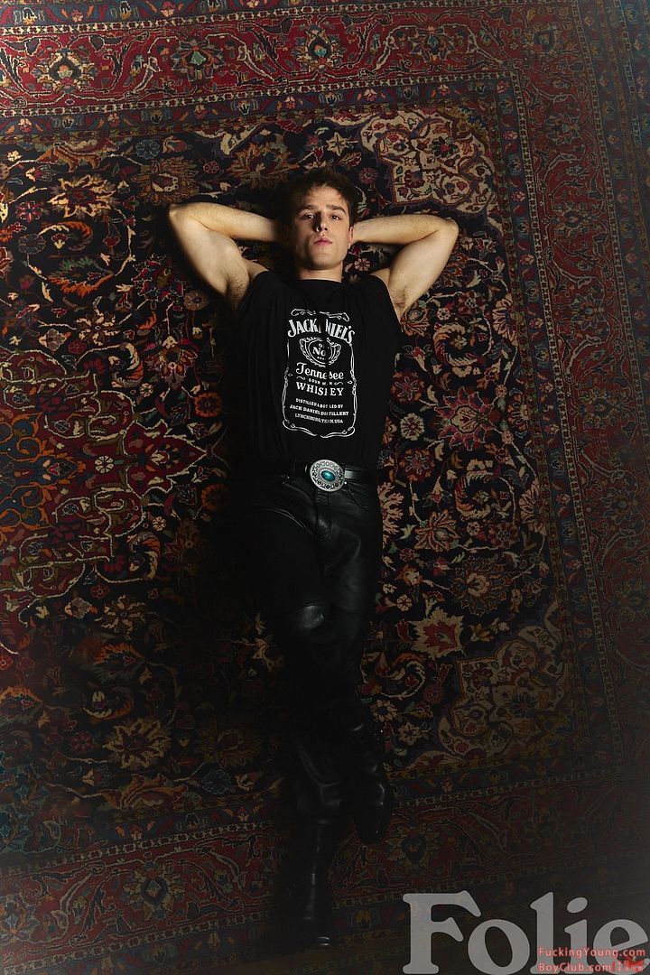 Hot as hell ! 超帅超性感演员Nuno Gallego 性感集册写真来啦!