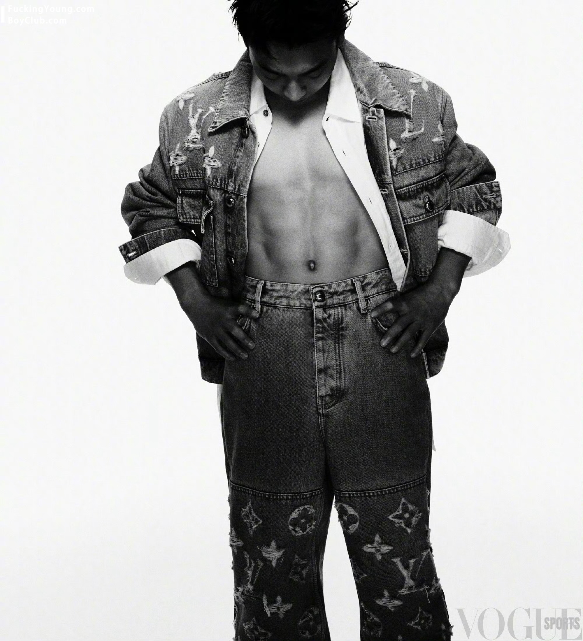 Vogue 拍的男运动员的身材